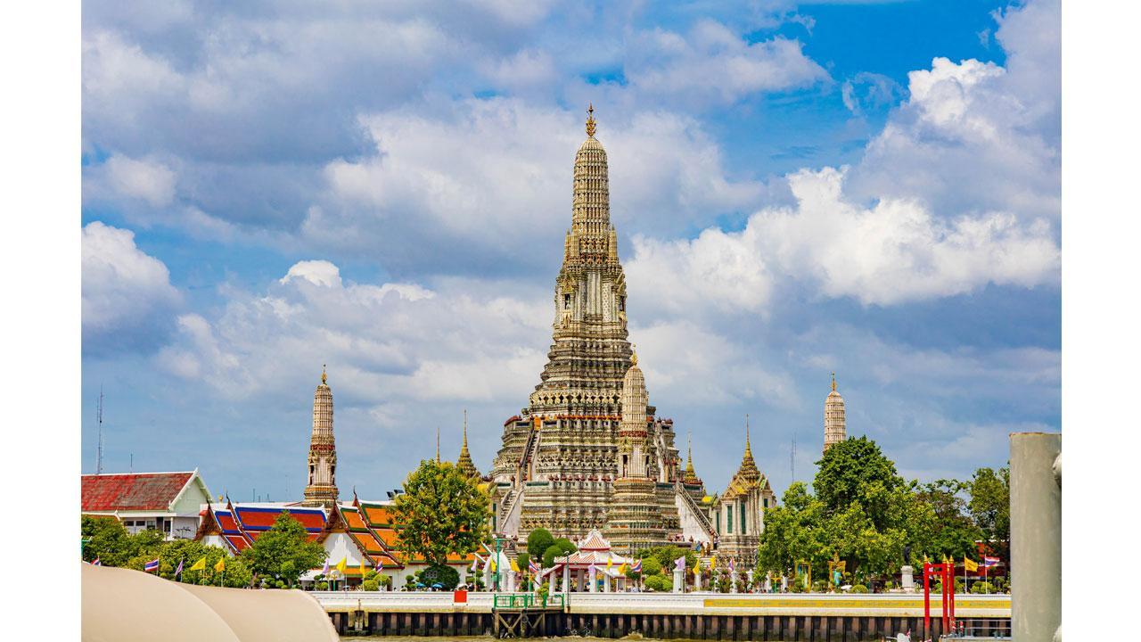 7 Romantic Places to Visit in Bangkok for Couples in 2025