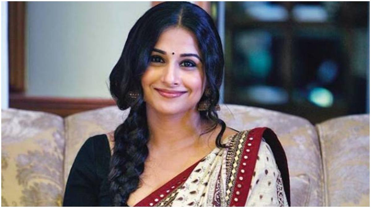 In Paa, she played a single mother raising a child with a rare condition. Vidya portrayed the role with dignity, making it feel heartbreakingly real. Her chemistry with Amitabh Bachchan, who played her son, added another layer of emotion. 