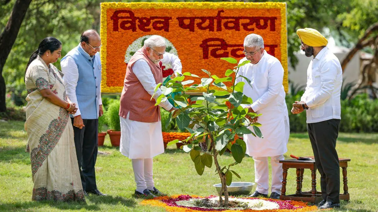 IN PHOTOS | World Environment Day: PM Modi visits Delhi’s Vanasthali Park