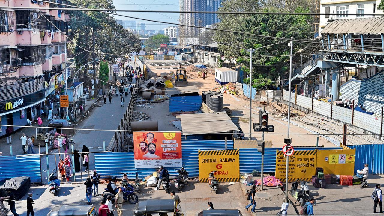 Railways to keep Sion bridge partially open until pedestrian solution is ready