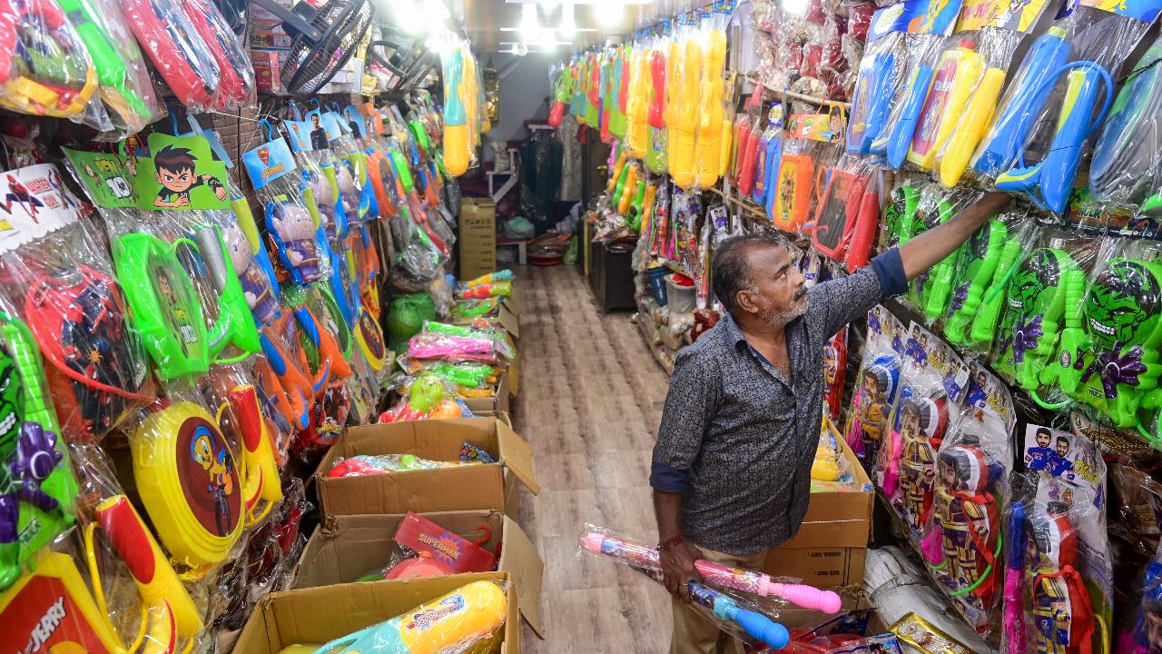 holi in west bengal 2025
