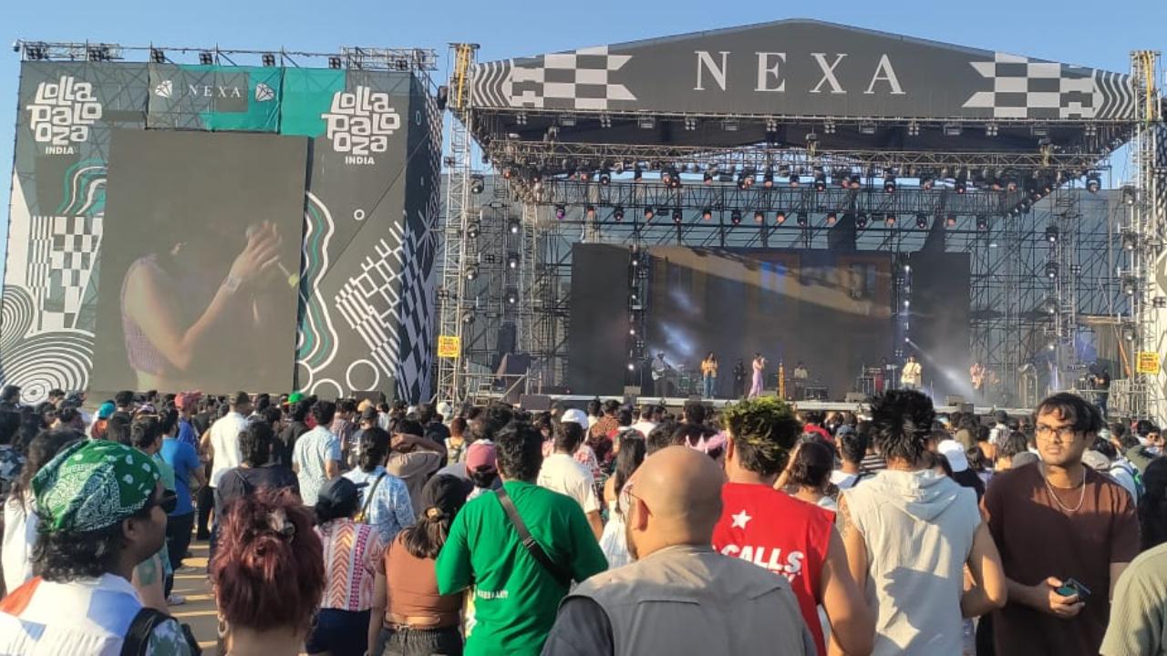 After captivating performances by Frizzell Dsouza, Indian singer Aditi Sehgal, more popularly known as Dot, performed a unique set that also included 'Everybody Dances to Techno' among others