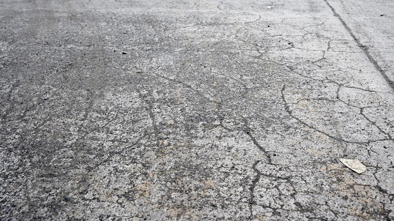 The Jankidevi School Road near Lokhandwala in Andheri West. PICS/ASHISH RAJE