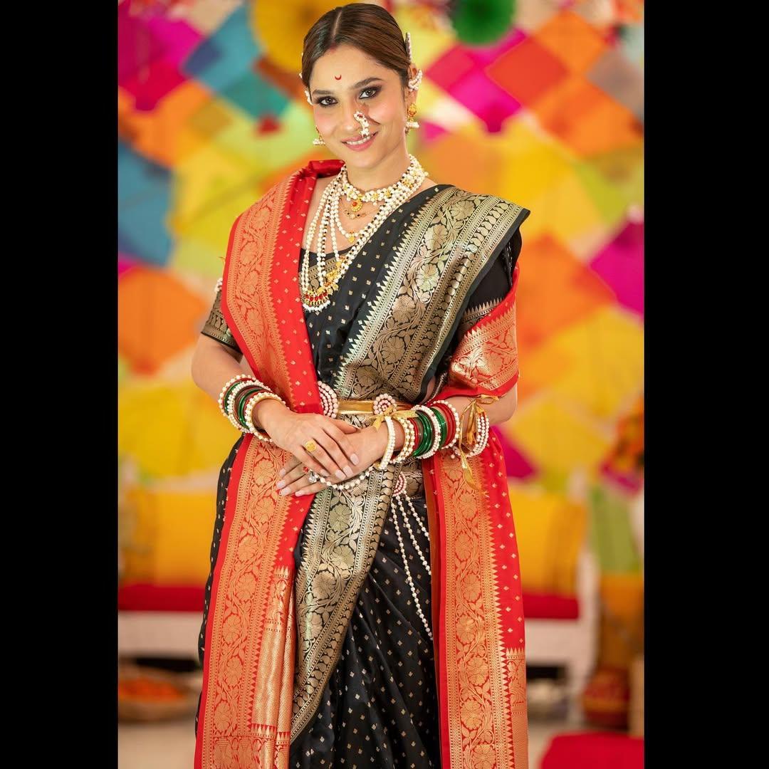 Contrast at its best—this look of Ankita Lokhande is sure to inspire you. This Gudi Padwa, you are bound to earn double the praises if you wear something like this