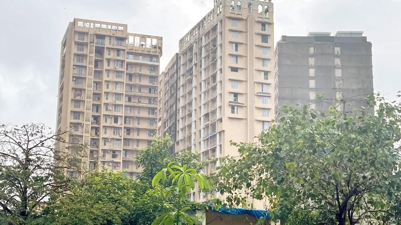 Bombay HC upholds MahaRERA order, directs developer to refund couple