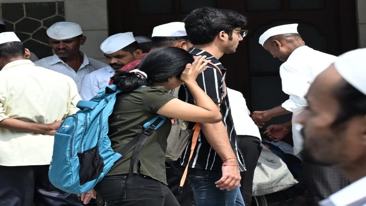 On Tuesday, the minimum temperature is expected to be around 19 degrees Celsius, while the maximum temperature is likely to reach 35 degrees Celsius