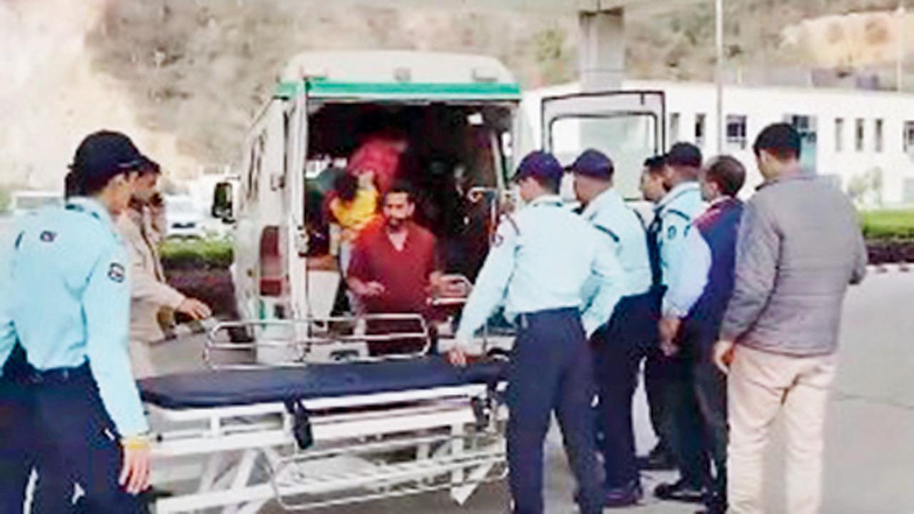 Former Cong MLA Bamber Thakur shot at in Bilaspur 