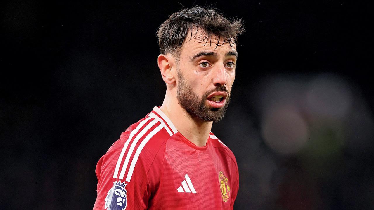 Manchester Utd boss Amorim defends under-fire skipper Bruno Fernandes