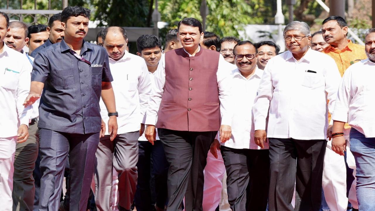 The state government is committed to presenting a well-balanced budget during the upcoming legislative session, ensuring that financial discipline does not impact capital expenditure, CM Fadnavis said during the press conference. He also assured that no flagship scheme would be discontinued