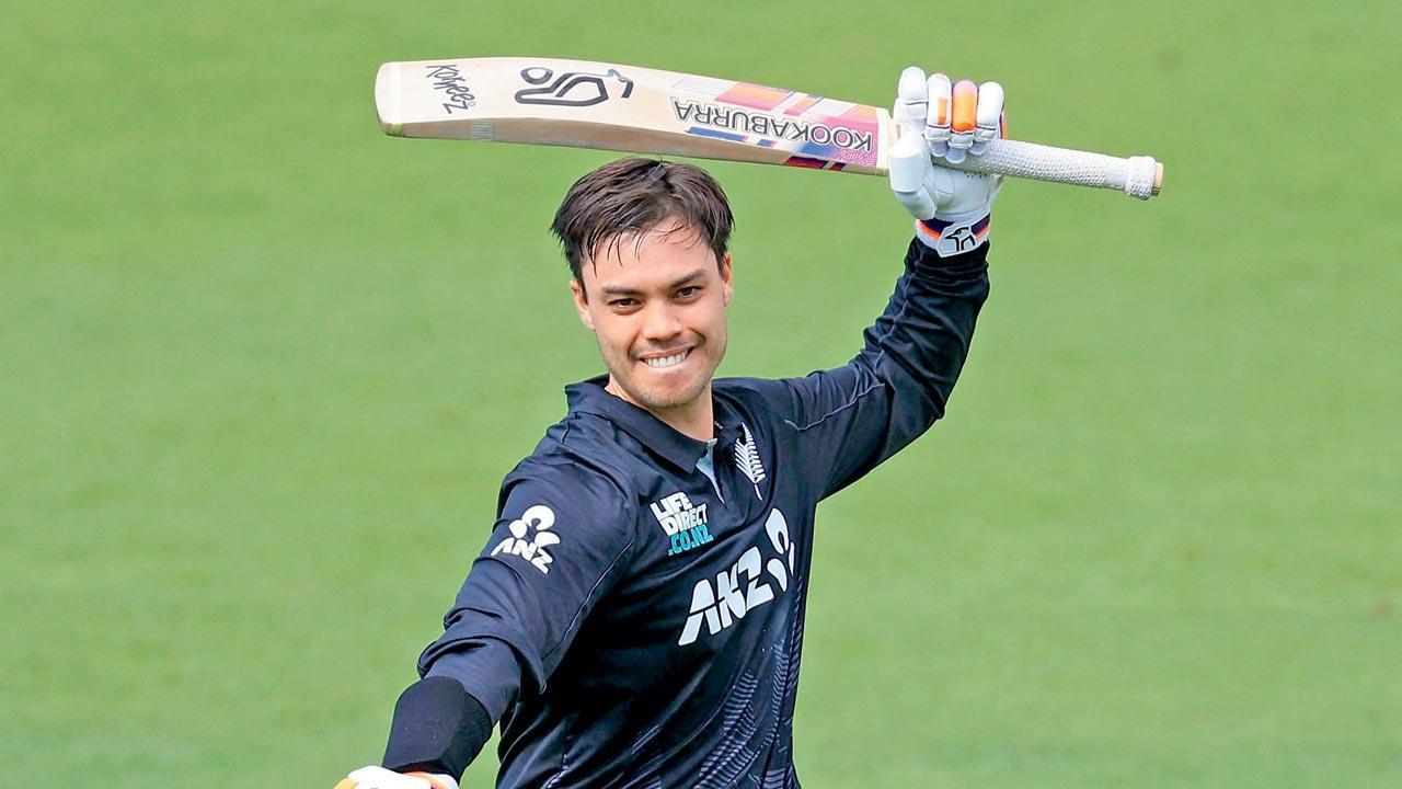 Mark Chapman ton guides NZ to 73-run win over Pakistan