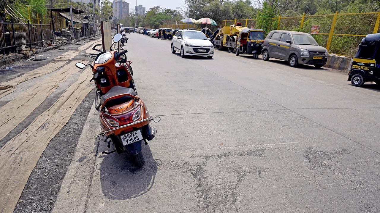 Now, cracks surface on three-year-old Lokhandwala concrete roads in Mumbai
