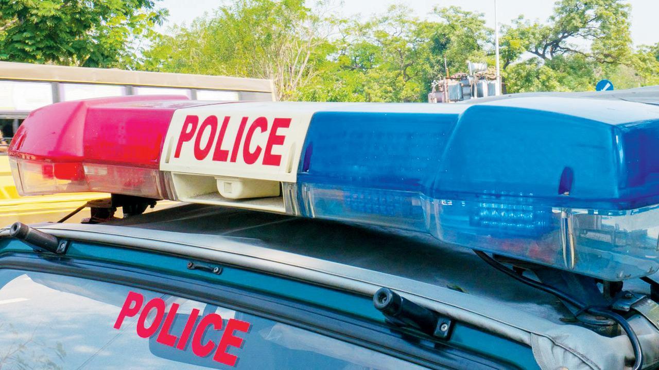 Mumbai: Thieves extort Rs 11.5 lakh from jeweller posing as IB officers