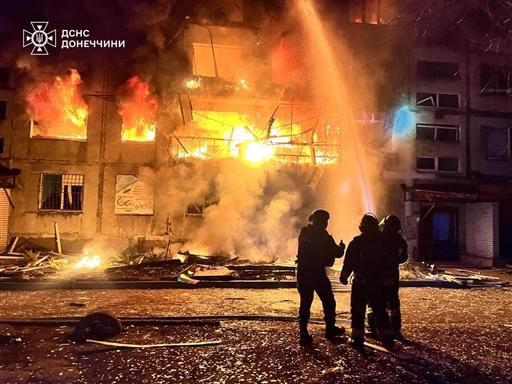 A Ukrainian drone attack targeted the Kirishi refinery in Russia’s Leningrad region, damaging a fuel tank. President Volodymyr Zelenskyy stated that Ukraine is working with the US and European allies to “accelerate peace and strengthen security”.