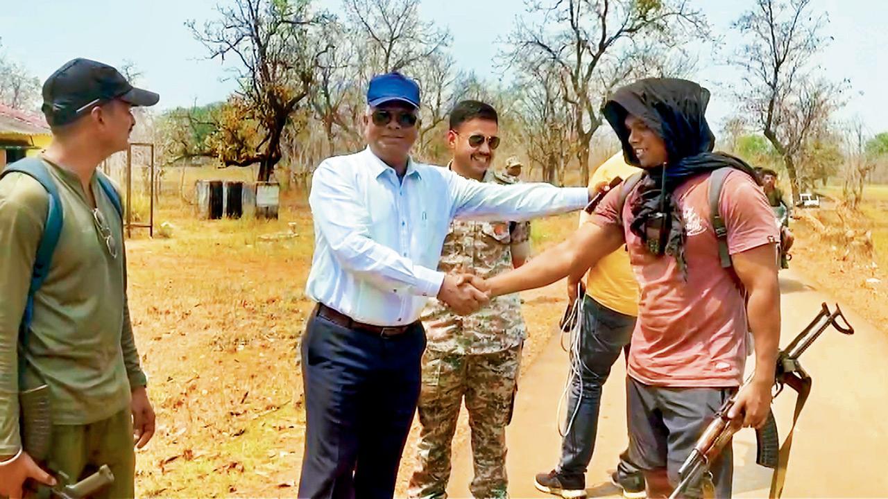 Maoist with Rs 25L bounty among three gunned down