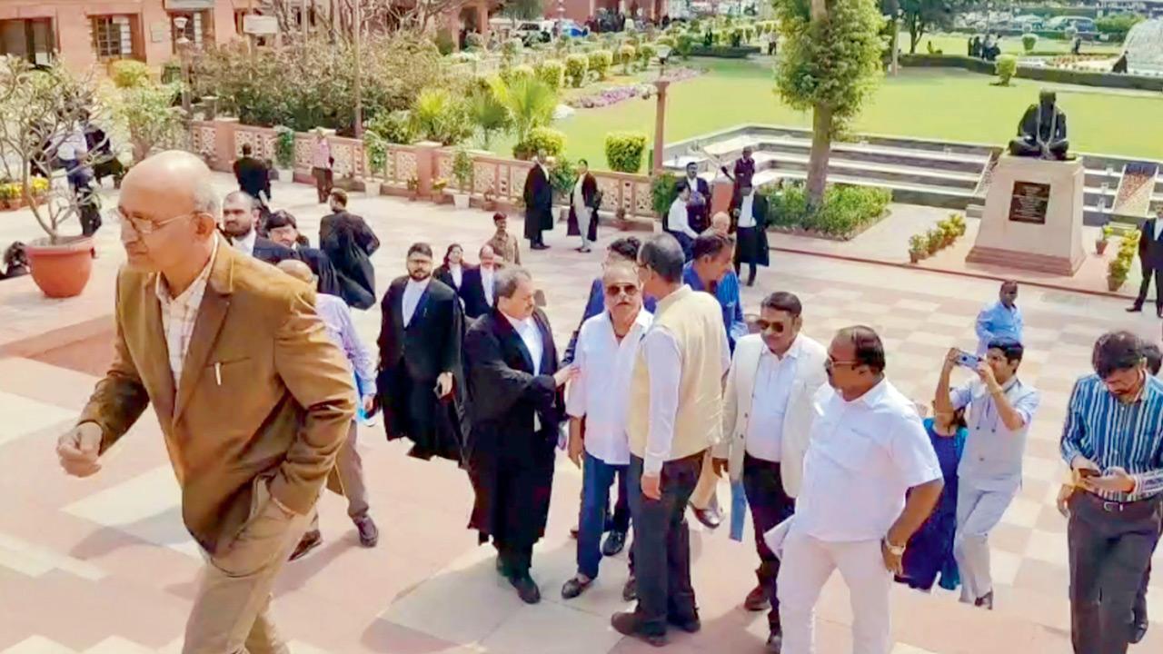 Bar leaders meet CJI against Justice Varma’s transfer to Allahabad HC