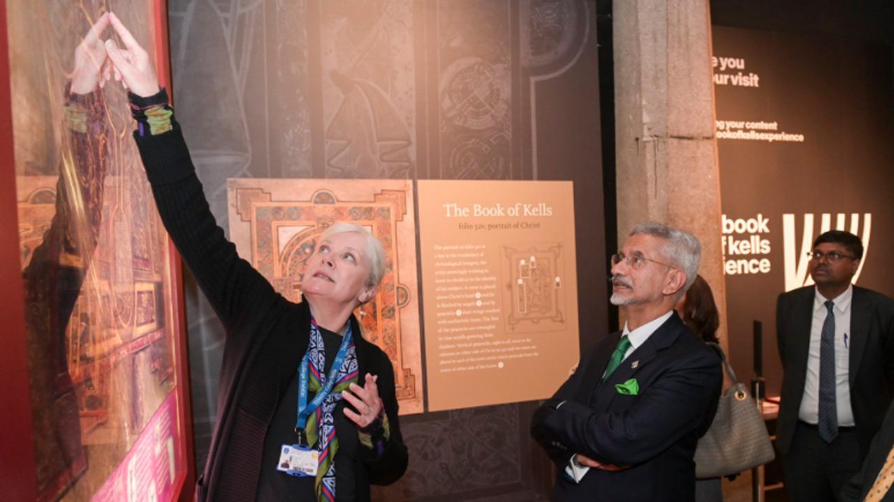 EAM Jaishankar visits General Post Office Museum and Trinity College in Dublin