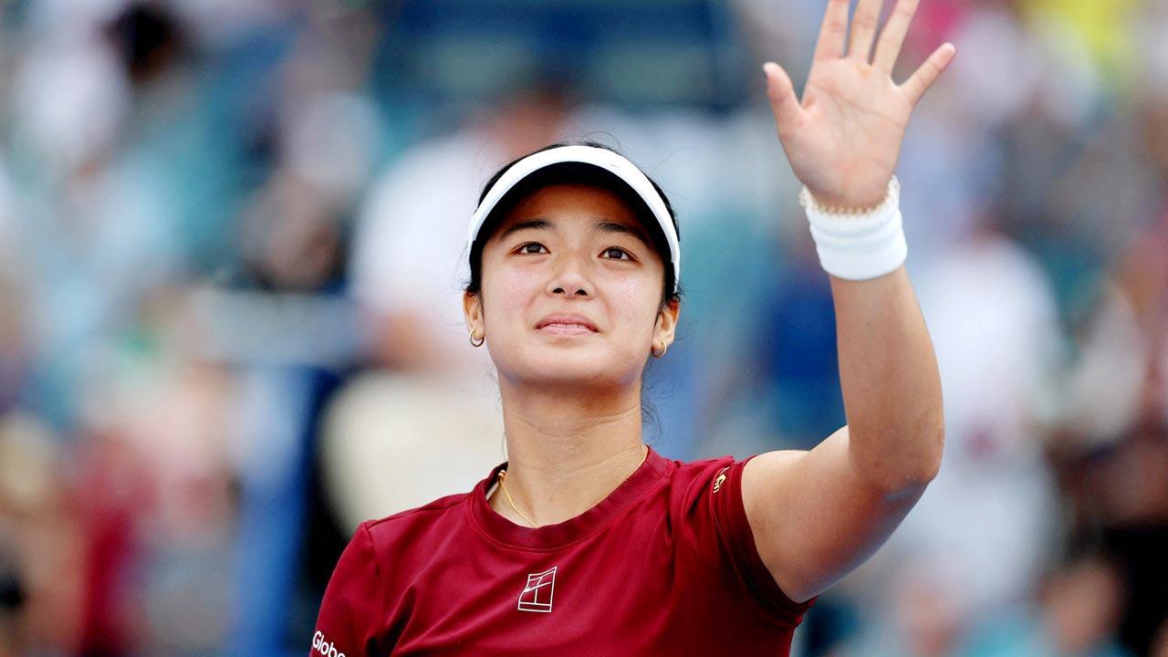 Teen wildcard Eala stuns Swiatek