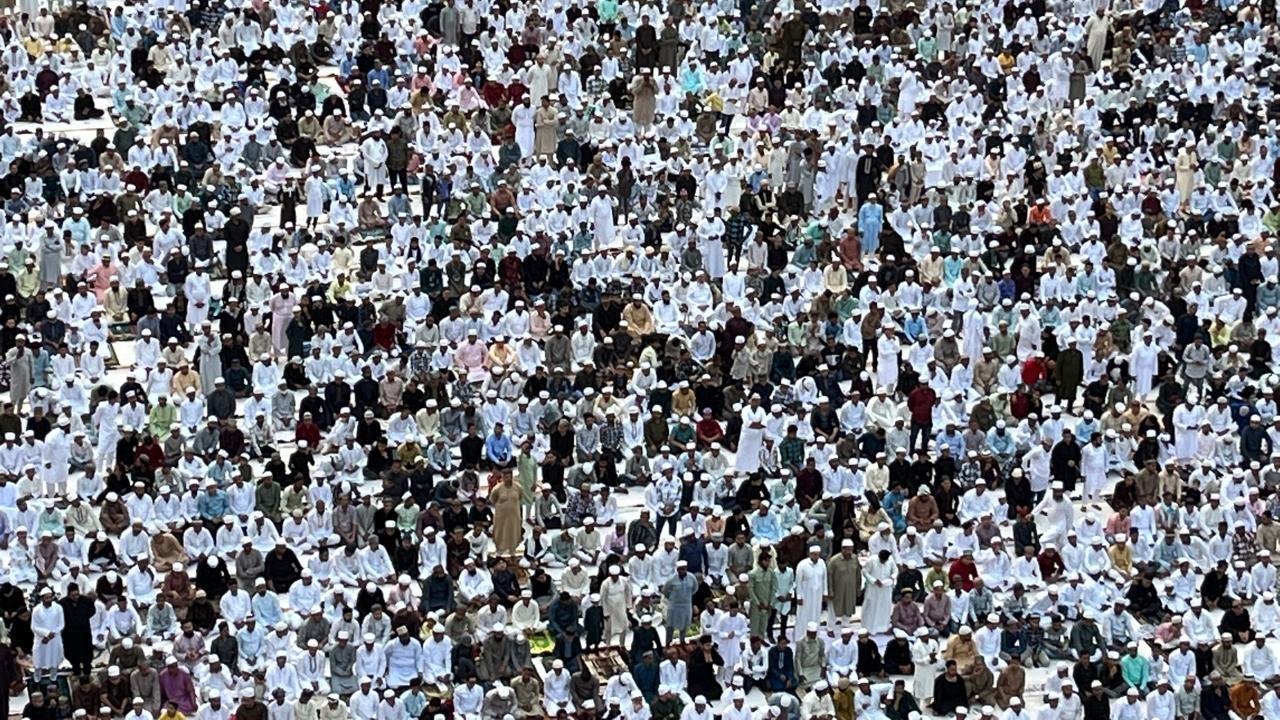From bustling city centers to peaceful rural towns, the spirit of togetherness and devotion was palpable as families, friends, and neighbors shared in the festivities