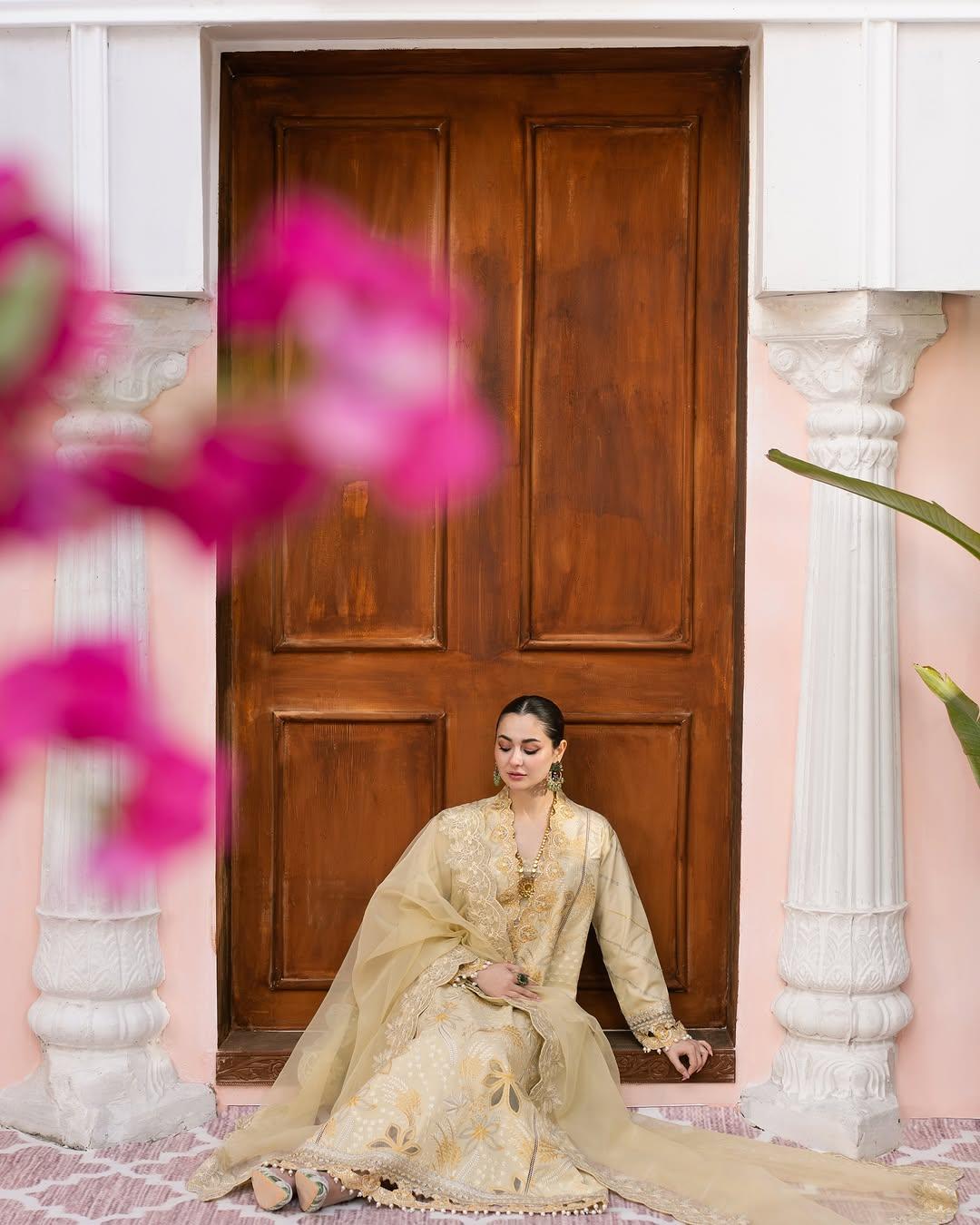 If this time you wish to go to an Iftar party at a relative's place, then we have the perfect outfit for you. Take inspiration from Hania's embroidered suit, which featured a beautiful floral design. If you are planning to style a look like this, then don't forget to tie your hair back in a chic bun