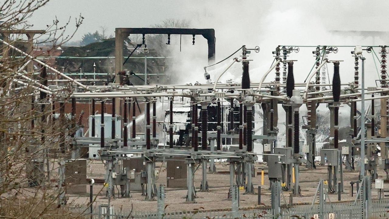 Miliband said the fire had also knocked out a backup generator supply to the airport. Heathrow said in a statement that the fire had given it no choice but to close the airport for the day