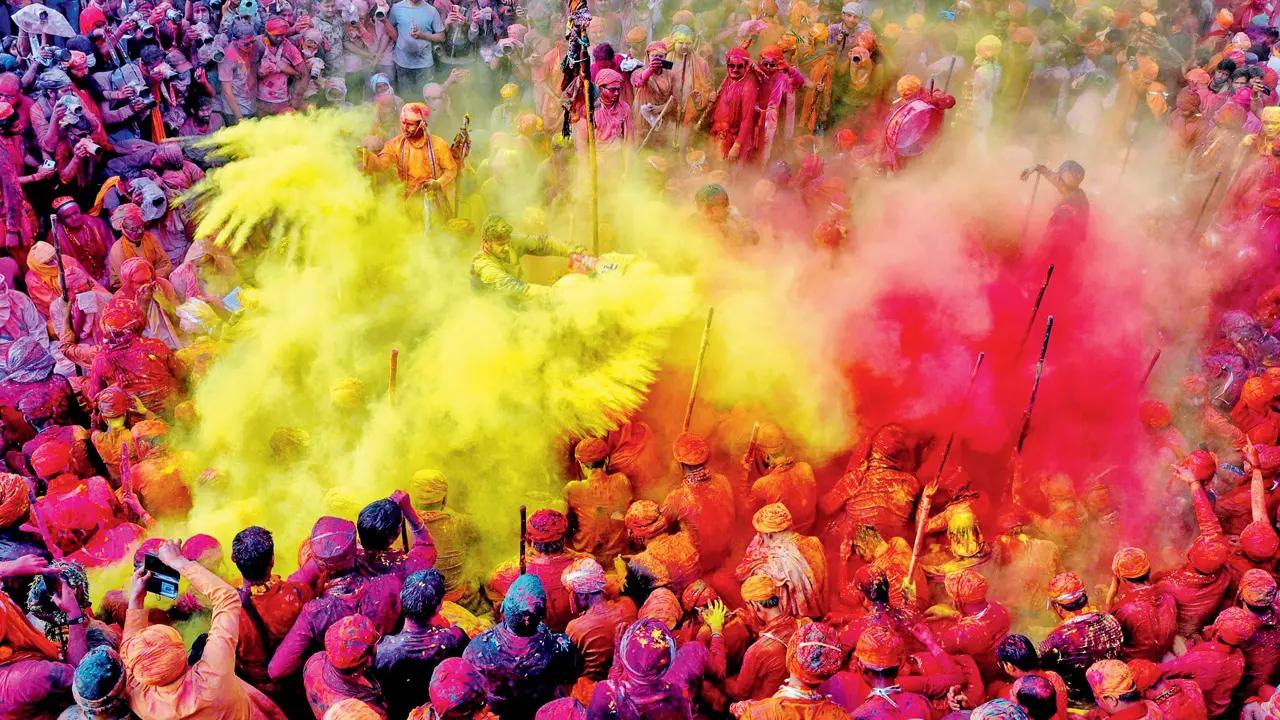 holi festival of colors dubai