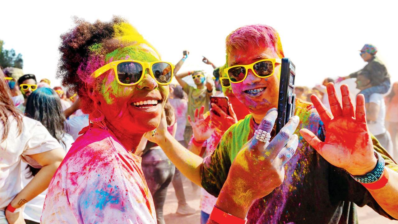 holi festival india tour