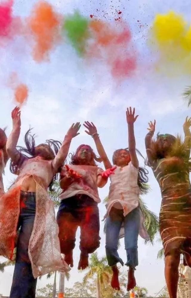 5 unique dishes to make this Holi