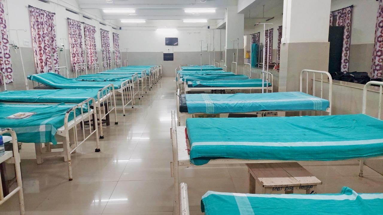 Kerala-style bed sheets with dates in Maharashtra's govt hospitals, too?