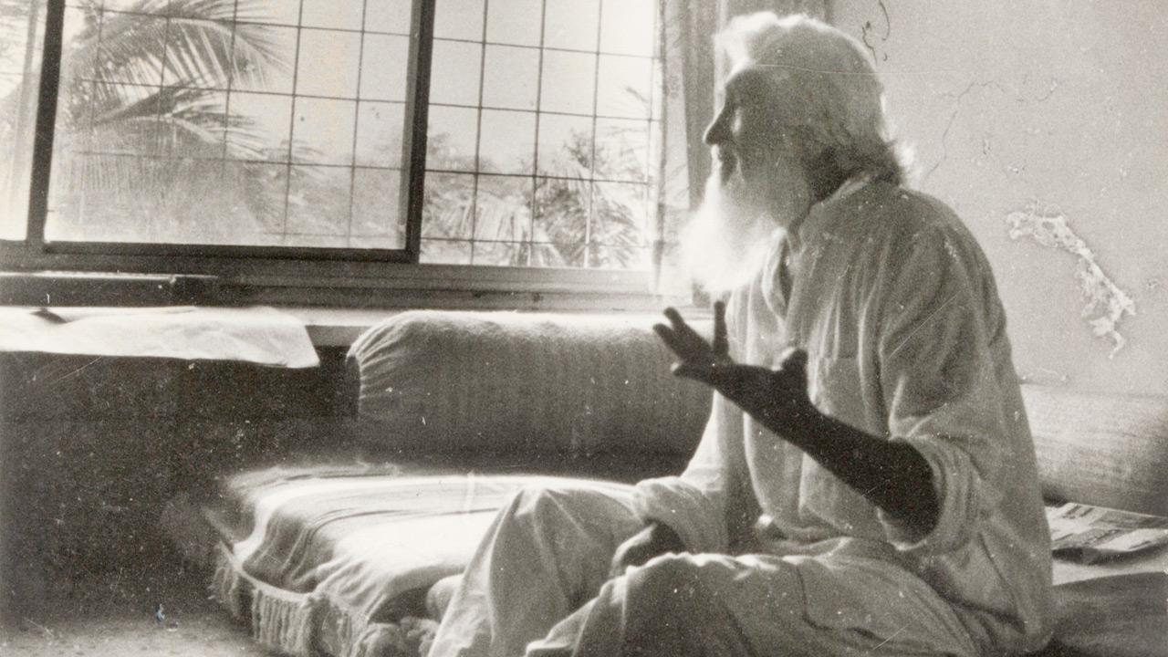 MF Husain, possibly photographed at his residence in Mumbai