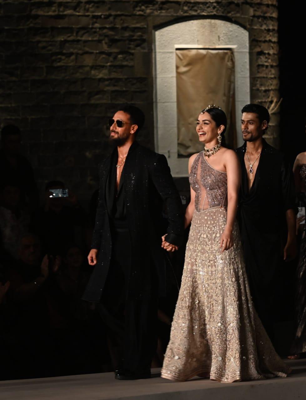 Manushi Chhillar and Tiger Shroff turned showstoppers for ace fashion designer Tarun Tahiliani