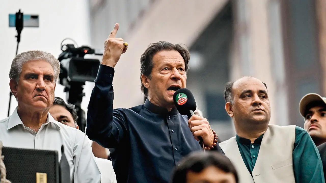Pakistan: Imran Khan moves Supreme Court against transfer of judges