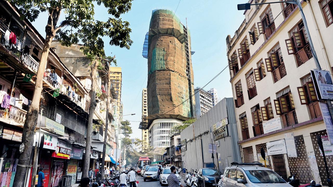Bismillah Space, the under-construction building in Nagpada, where the incident occurred. PICS/SATEJ SHINDE