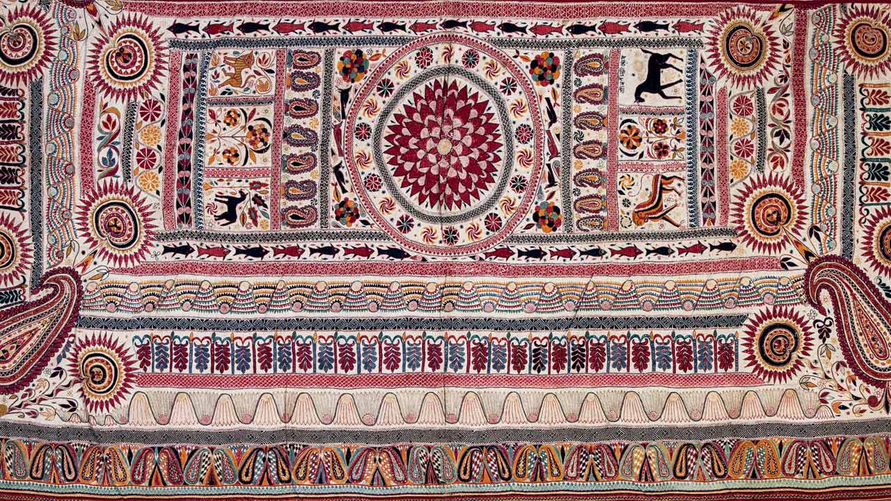 Sujni nakshi kantha, cotton embroidery, 20th century, Bengal. Collection: Weavers Studio Resource Centre, Kolkata