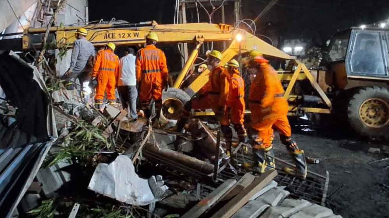 They emphasised that the top priority is to rescue the trapped workers