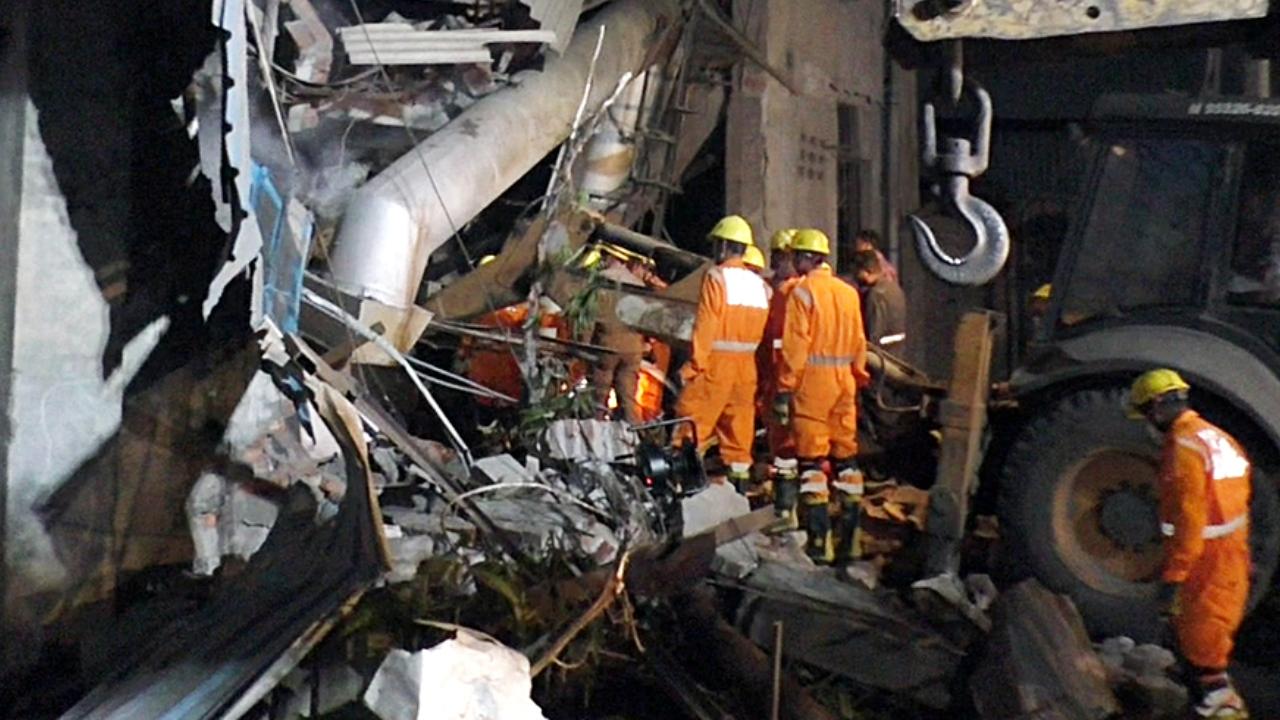 Sources said repair work was being taken up in the factory when a pillar gave way