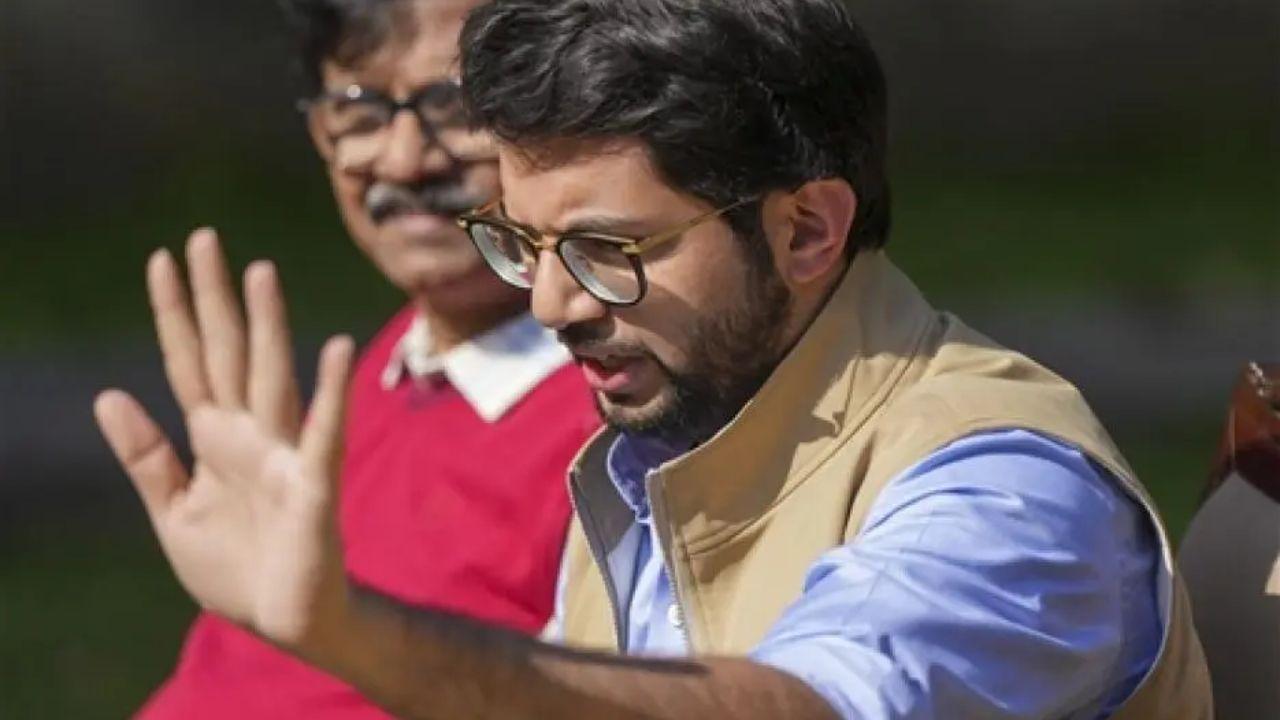 Kunal Kamra row: Why should he apologize? asks Aaditya