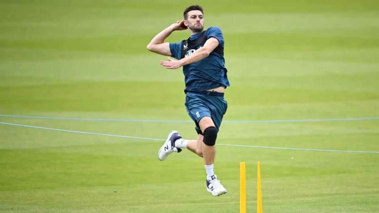 Mark Wood to miss all forms of cricket for next 4 months due to knee injury