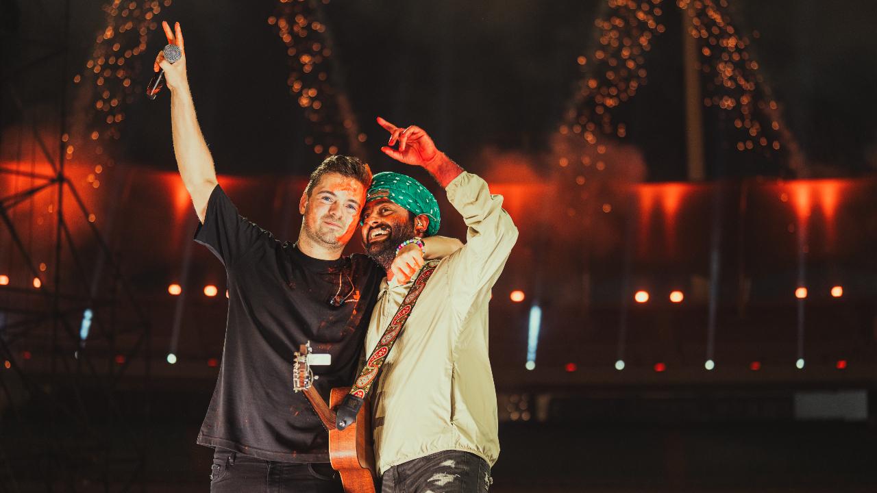 The biggest surprise of the night was yet to come as Arijit Singh joined Garrix on stage for a breathtaking finale, performing their latest collaboration, ‘Angels for Each Other’