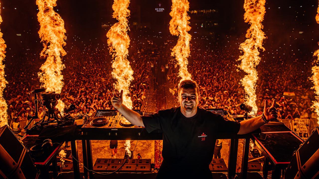 PICS: DJ Martin Garrix celebrates Holi 2025 in Mumbai with unique performance