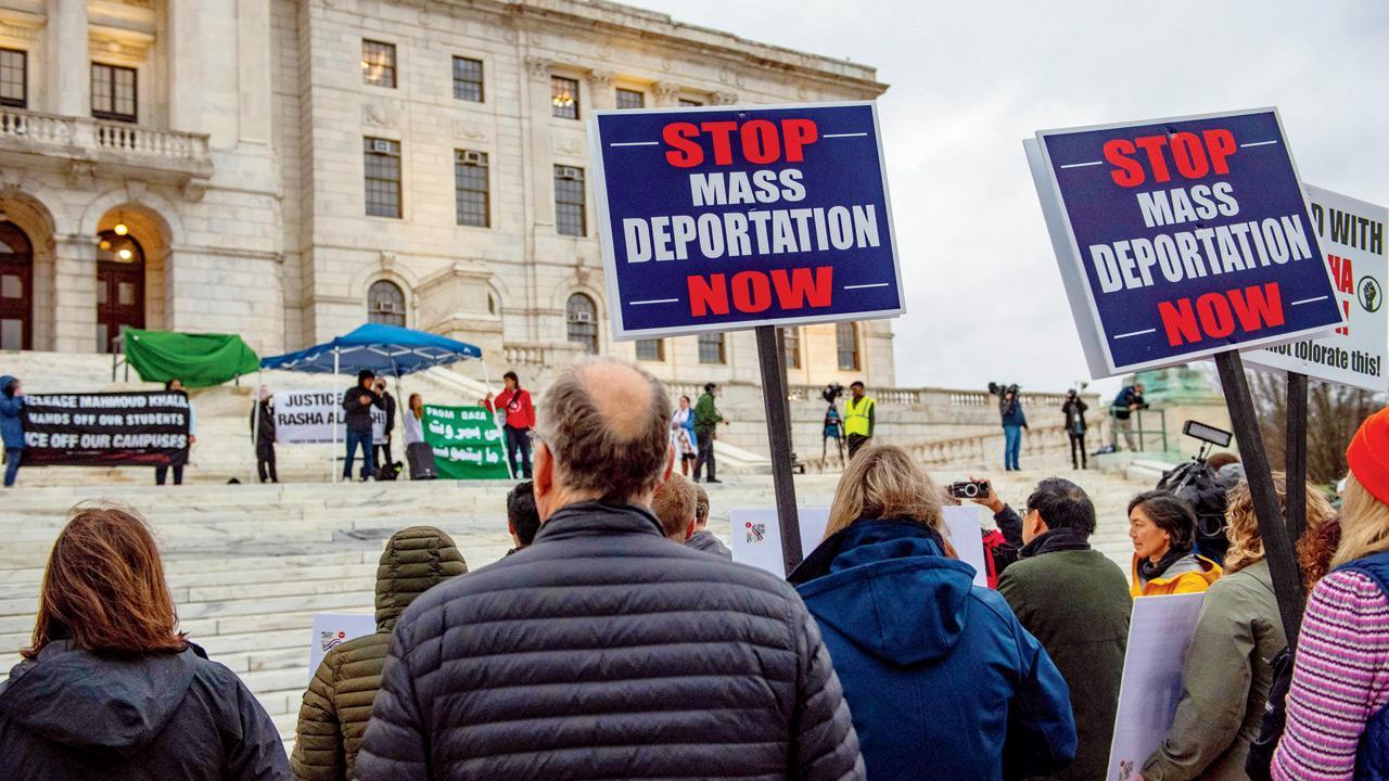 US to suspend status for 5.3 lakh ‘criminal aliens’
