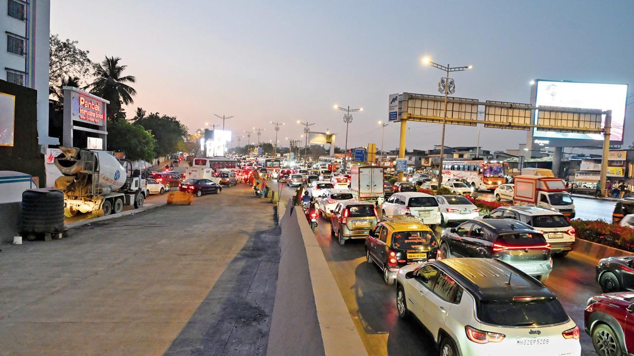 Concerns remain that the landing point on the northbound carriageway of WEH could become a bottleneck. Pic/Anurag Ahire