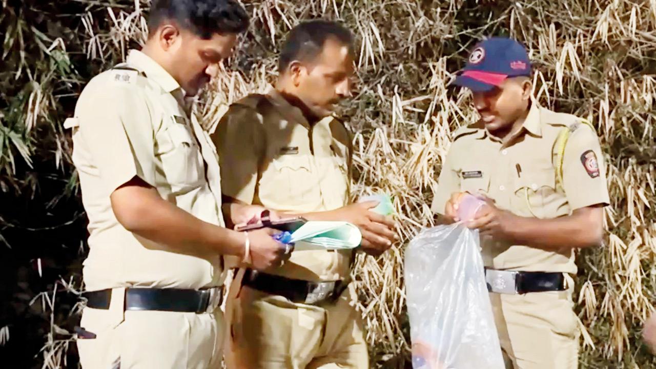 Cops gather evidence from area 