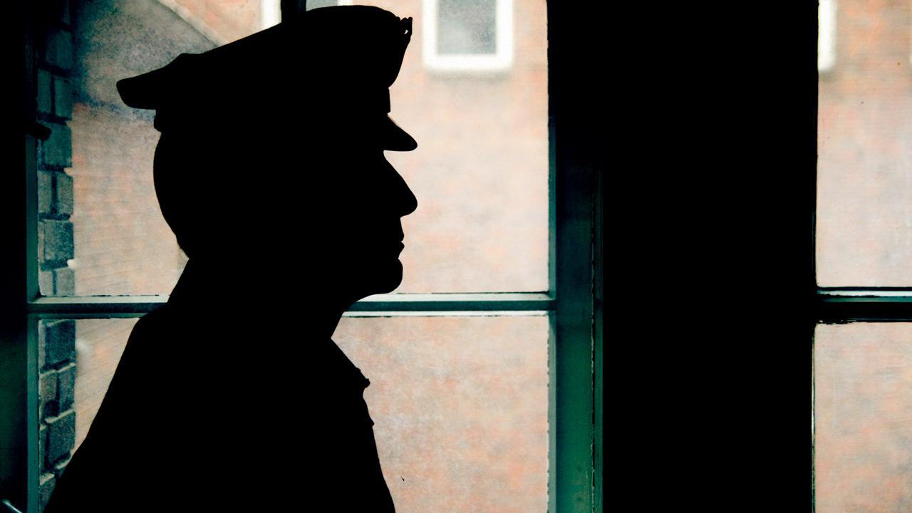 Cop forges remand copy, adds random names in attempt to extort Rs 12 lakh