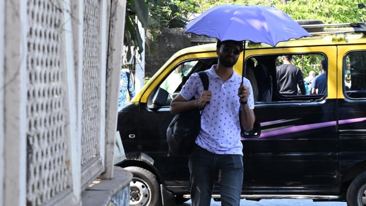 Temperatures will range from a cool 24 degrees Celsius in the morning to a warm 33 degrees Celsius during the day