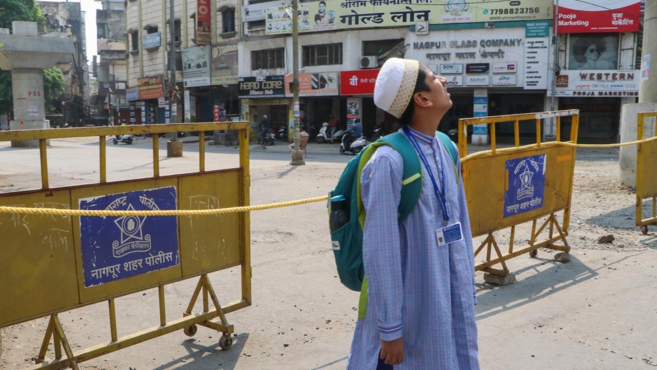 Rumours about a 'chadar' with holy inscriptions being burnt during protests led by the Vishwa Hindu Parishad (VHP) seeking the removal of Aurangzeb's tomb was the trigger for the violence in Nagpur, an official said