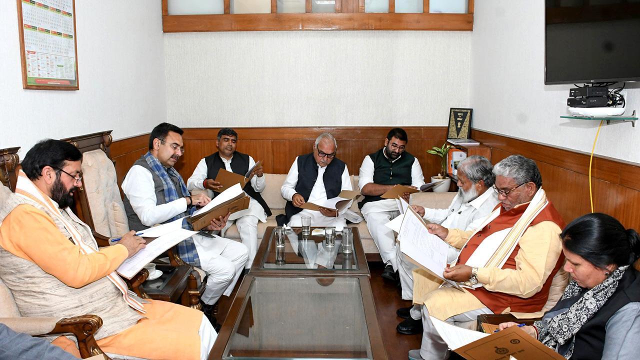 Haryana: Congress holds meeting ahead of budget session, decision on LoP left for high command
