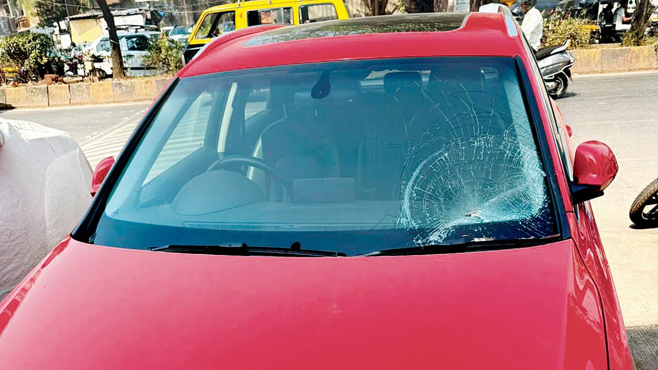 A female doctor’s Audi was vandalised in Filter Pada after she refused to pay extortion money for unauthorised parking