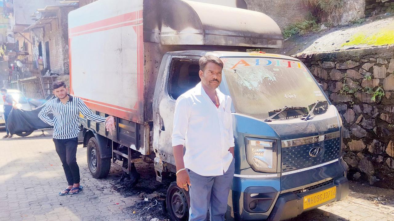 Parking mafia terrorises Powai: Vehicles torched, residents attacked