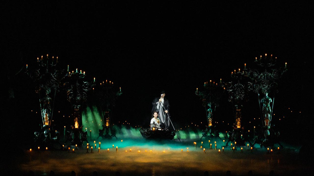 It premiered at London’s West End in 1986, and had its Broadway debut at the Majestic Theatre in 1988, with the legendary pairing of Michael Crawford and Sarah Brightman