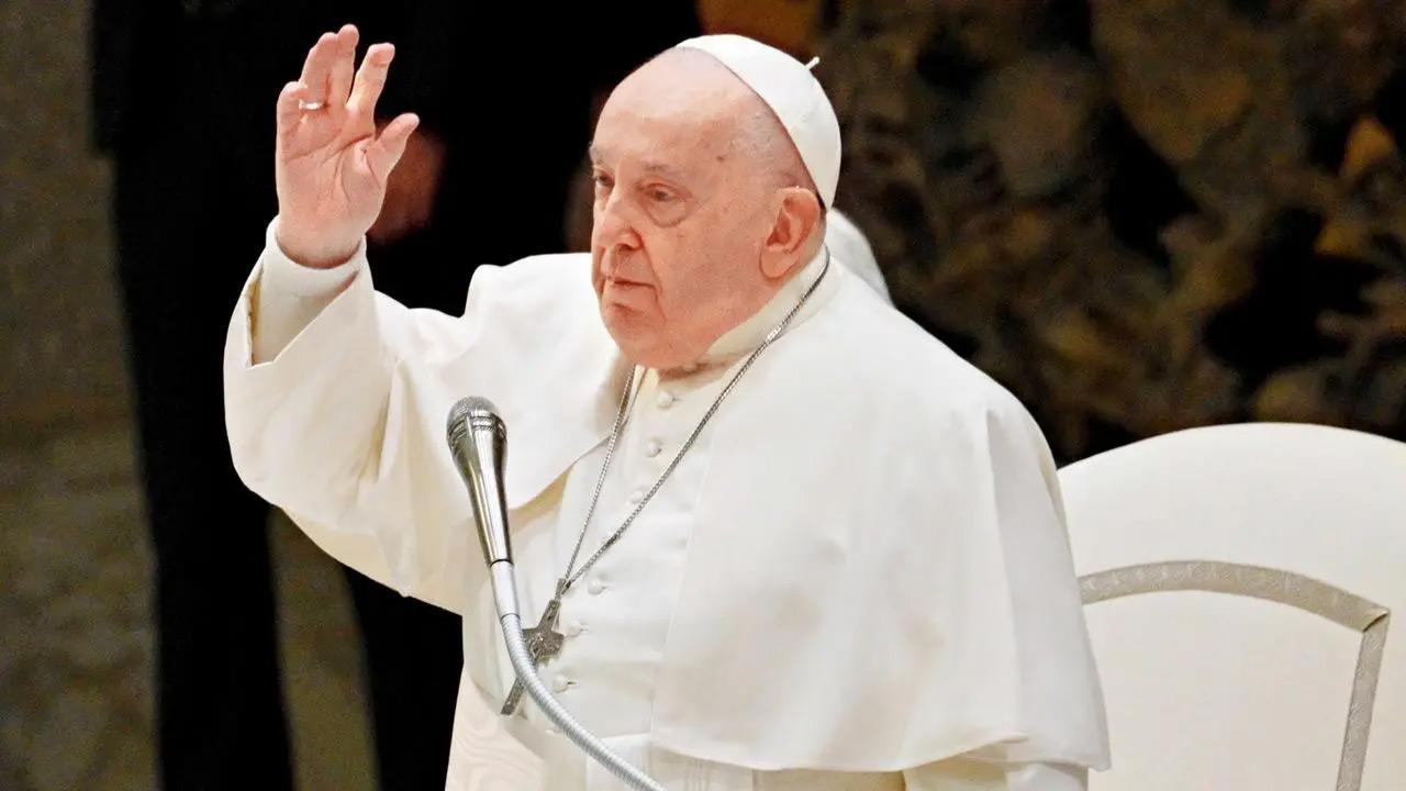 Pope recovered from the potential dangers of a respiratory crisis and slept well